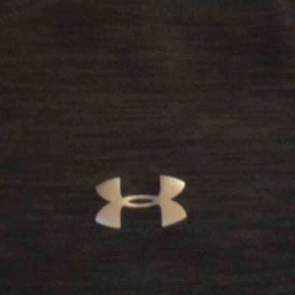 UA LOOSE FIT TEE - Picture 3 of 4